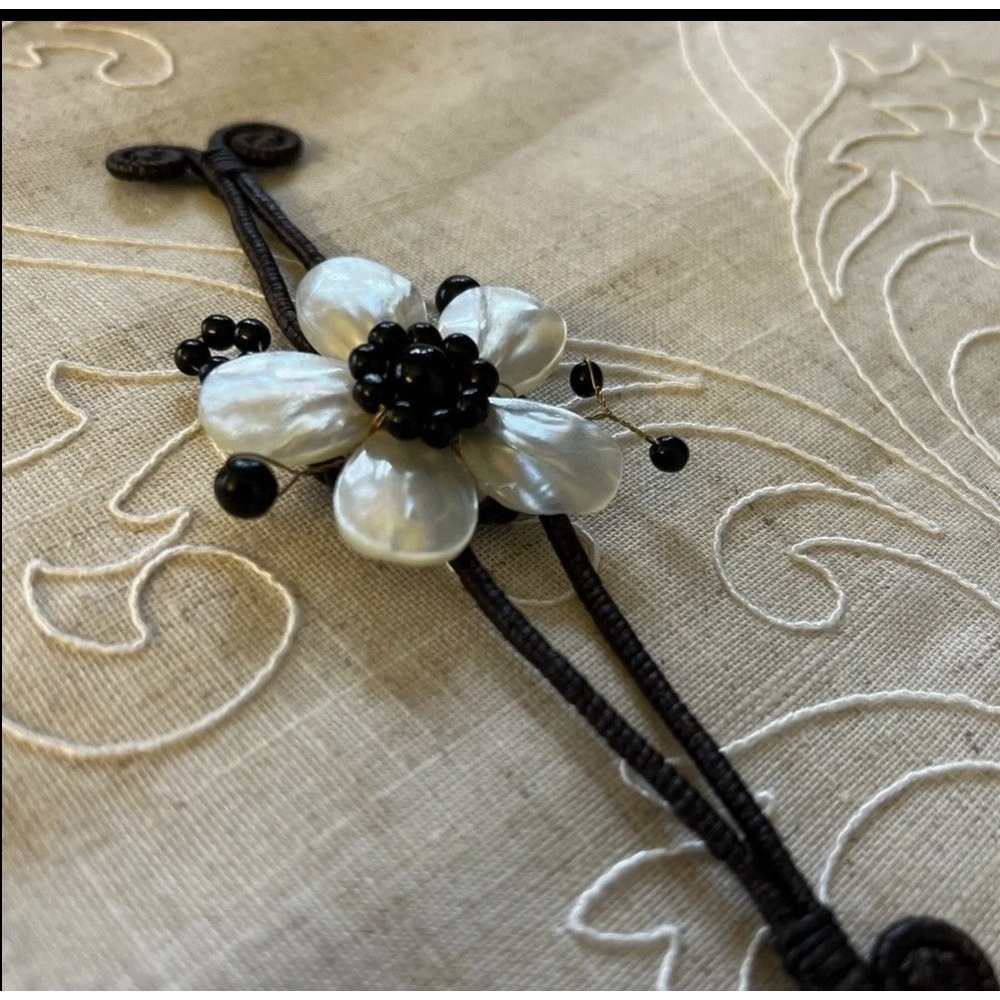 Cuff Bracelet Womens Handcrafted Natural Stone Flower Mother of Pear Glam Gift - Picture 3 of 12